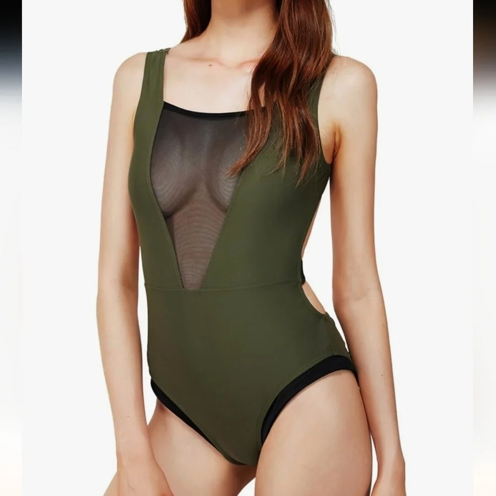 NWT CupShe One-Piece Swimsuit Mesh V Front Open 3 Strap Back Size Medium